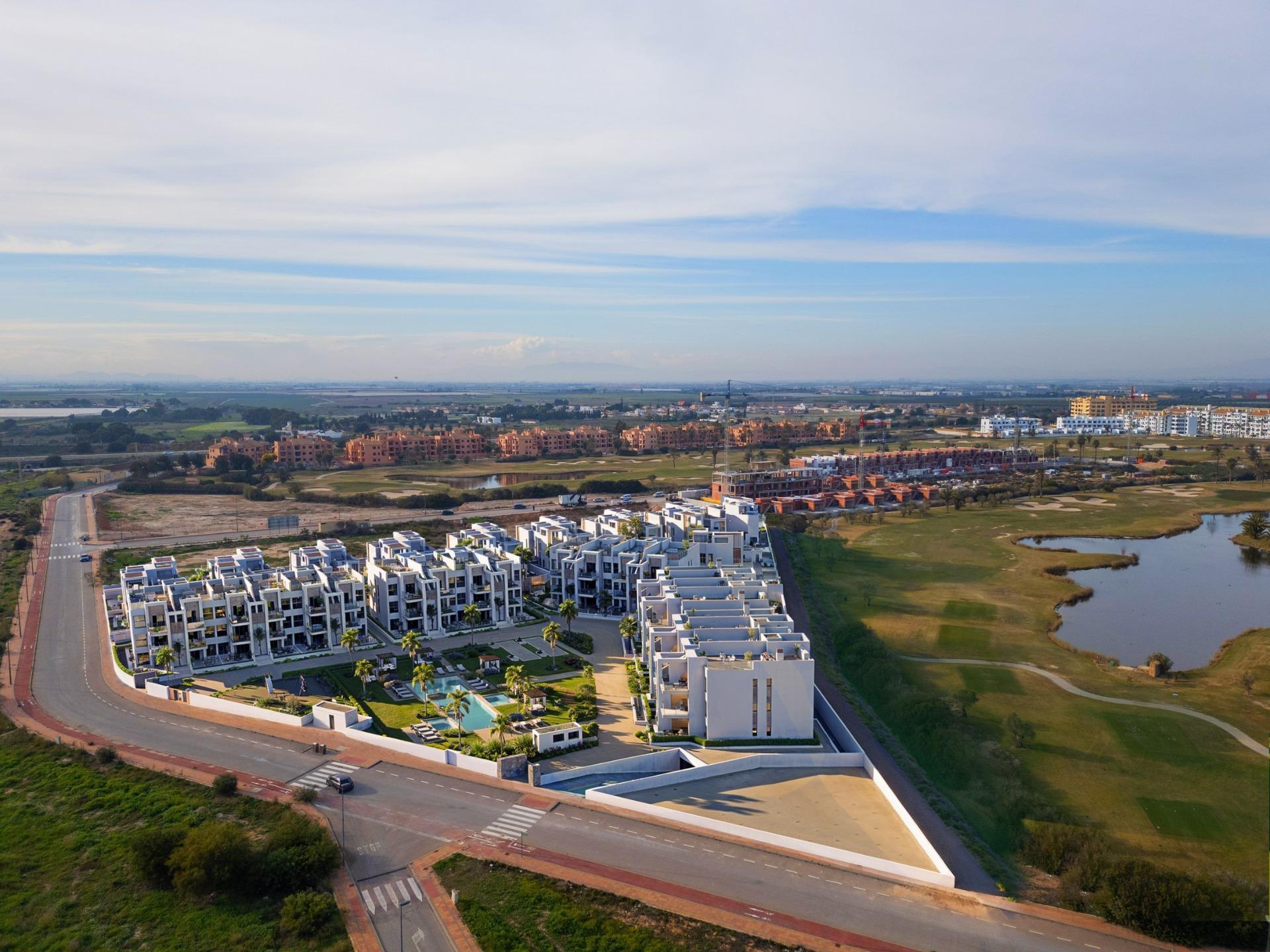 Apartment in Los Alcazares - Image 4