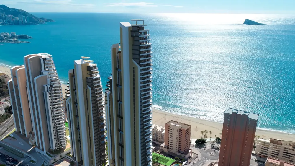 New Apartment for sale with 4 bedrooms and only 50m from Poniente Beach, Benidorm