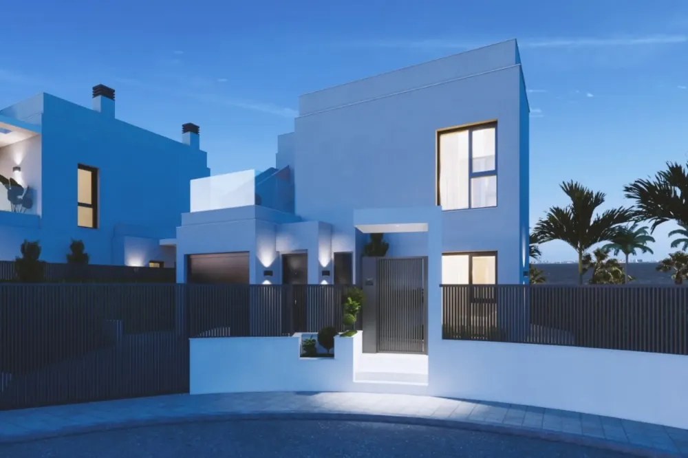Exclusive beachfront villa with pool for sale in Los Alcázares