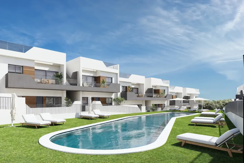 3-bedroom modern apartment for sale in San Miguel de Salinas