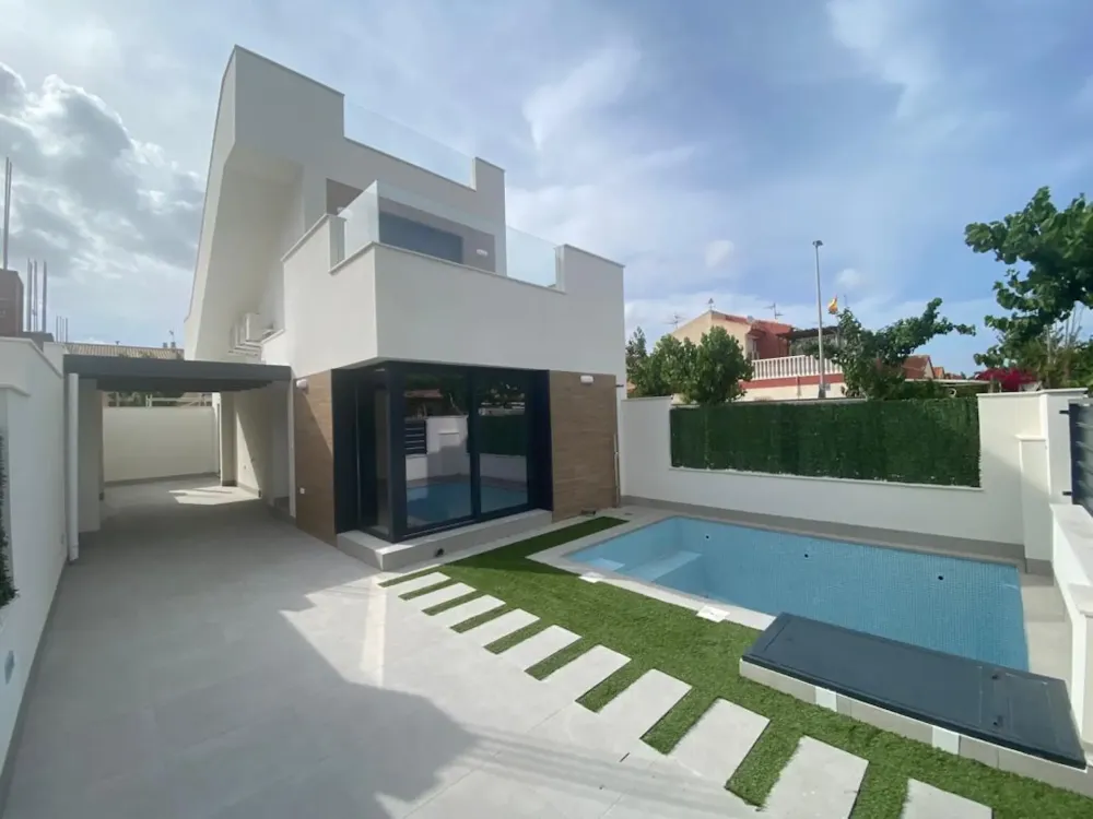 Moderne Villa in Los Alcázares in der Nähe des Mar Menor zu verkaufen