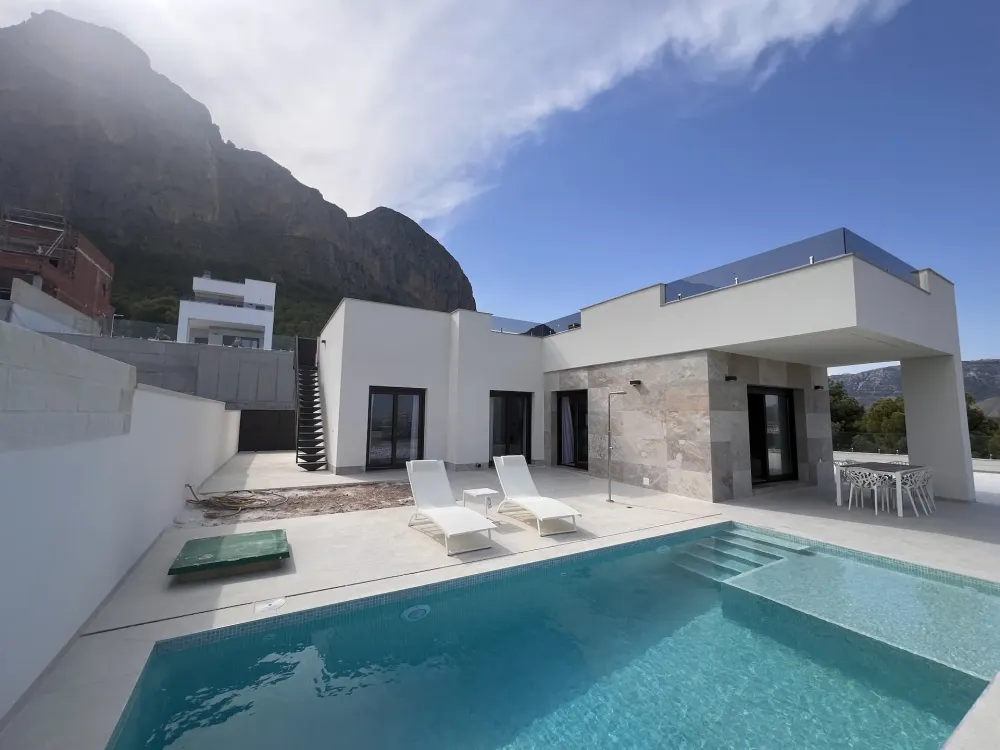 Villa de 3 chambres avec piscine et vue sur la mer à Polop
