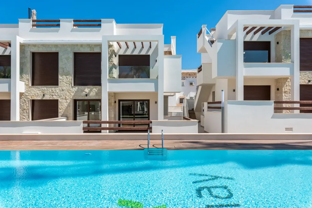 Apartment with 3 bedrooms and private garden in Los Balcones, Torrevieja