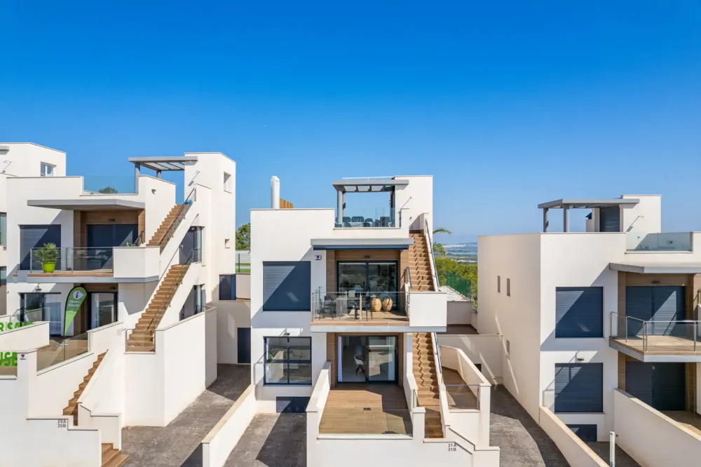 Gelijkvloers appartement met privé zwembad in San Miguel de Salinas