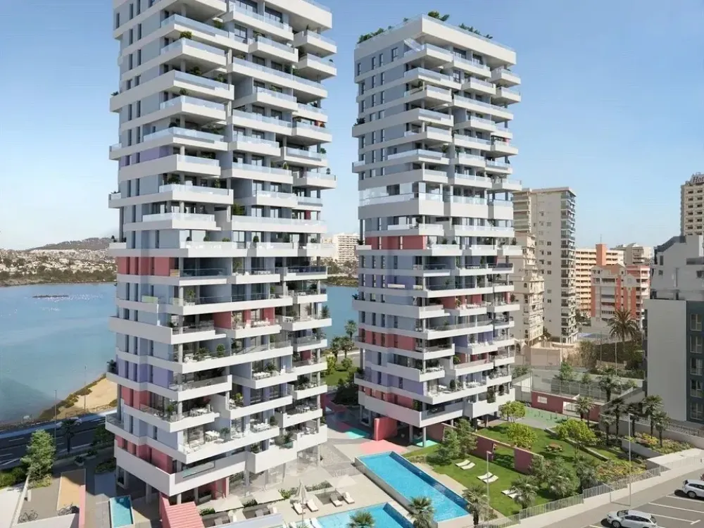 Appartement avec vue sur la mer à vendre à Calpe, doté d'équipements de luxe.