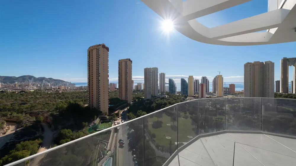3-bedroom apartment with sea view in Benidorm