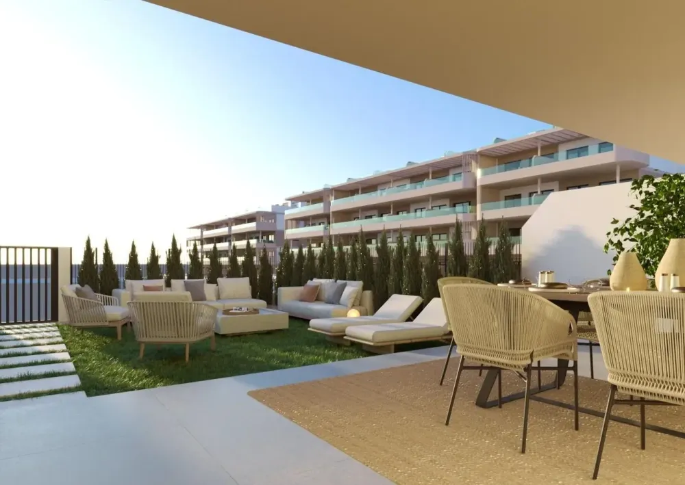 Appartement te koop in La Hoya met privétuin nabij Torrevieja