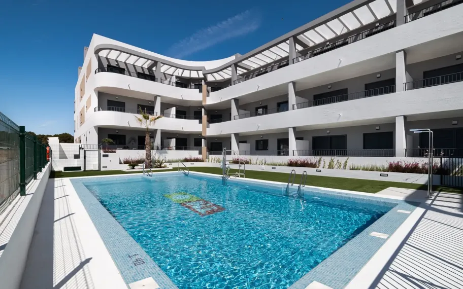 Appartement neuf et élégant dans un complexe exclusif à vendre sur la plage de Mil Palmeras