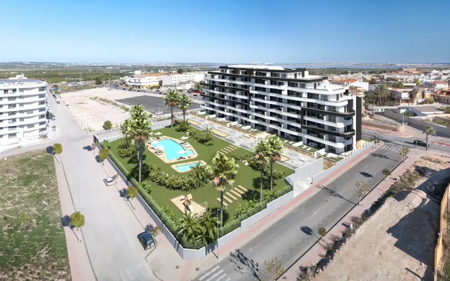 Voll ausgestattetes Penthouse mit großer Terrasse in San Miguel de Salinas zu verkaufen