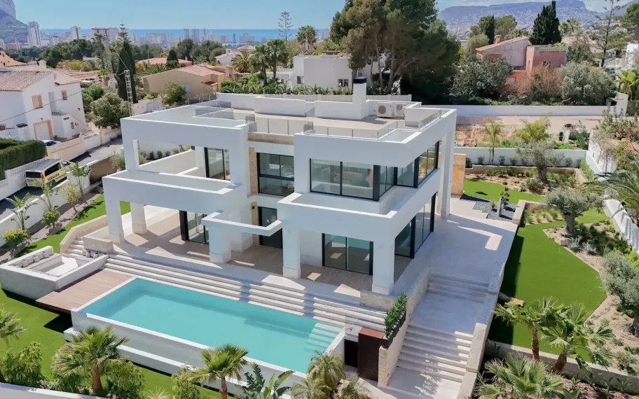 Villa de luxe avec vue sur la mer et piscine à débordement à vendre à La Fustera, Benissa