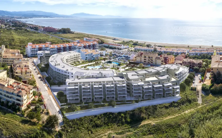 Modern 3-bedroom apartment with sea views for sale in Manilva
