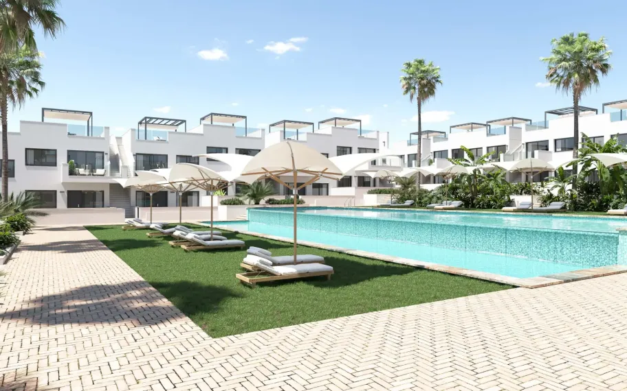 Appartement met 2 slaapkamers en ruim terras te koop in Los Balcones, Torrevieja
