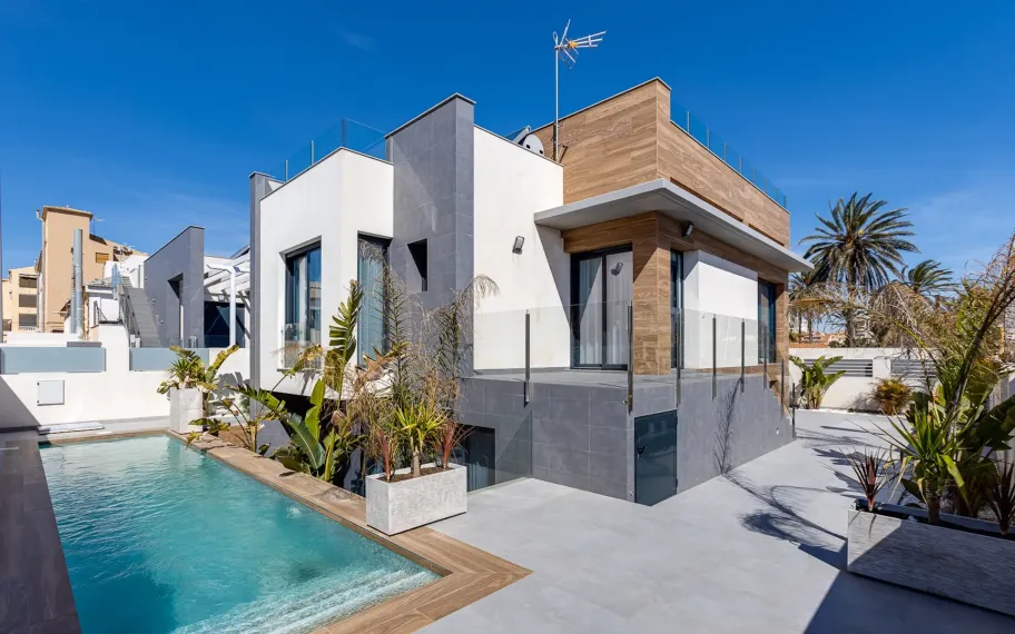 SLEUTELKLAAR! Villa met zeezicht, 100m van het strand van La Mata