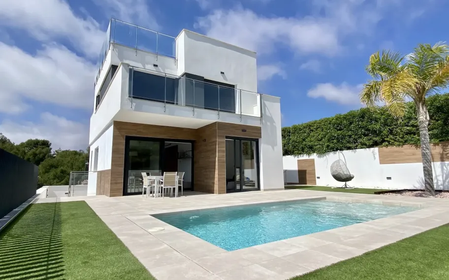 Moderne Villa mit Keller, Solarium, privatem Pool und Meerblick in La Nucia