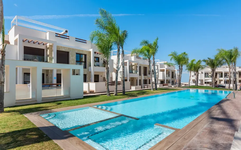 Modern apartments with 2 bedrooms for sale in Los Balcones, Torrevieja