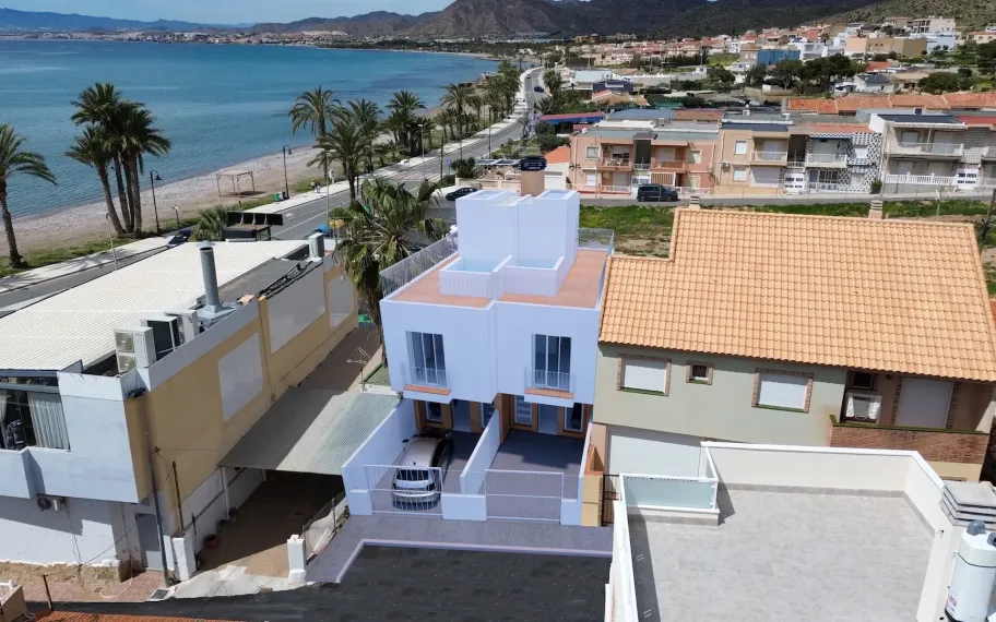 Newly built townhouse 50 m from the beach in La Azohia