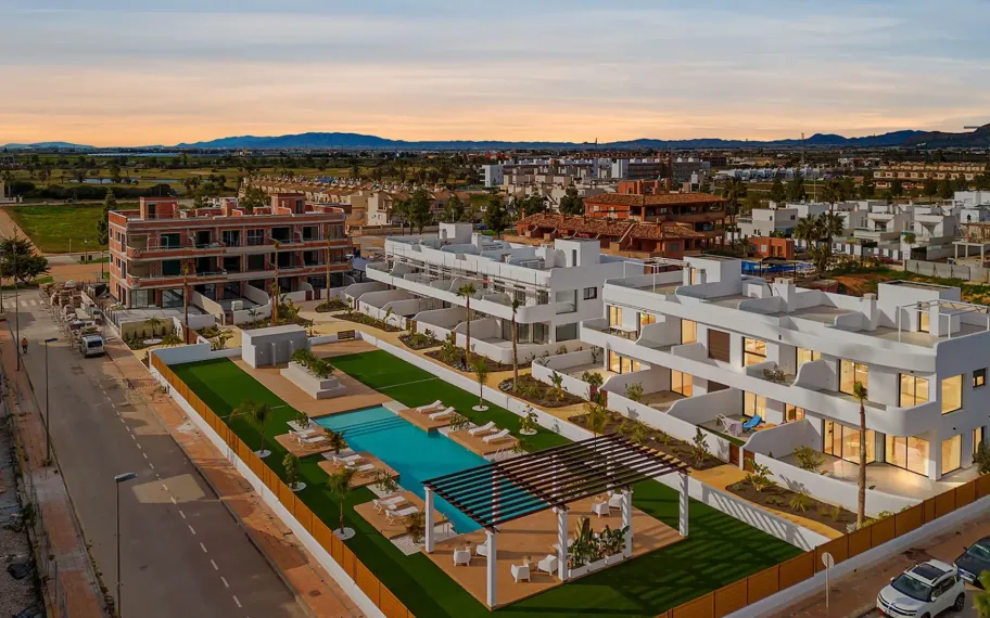 Penthouse mit 2 Schlafzimmern und Dachterrasse in Los Alcázares zu verkaufen