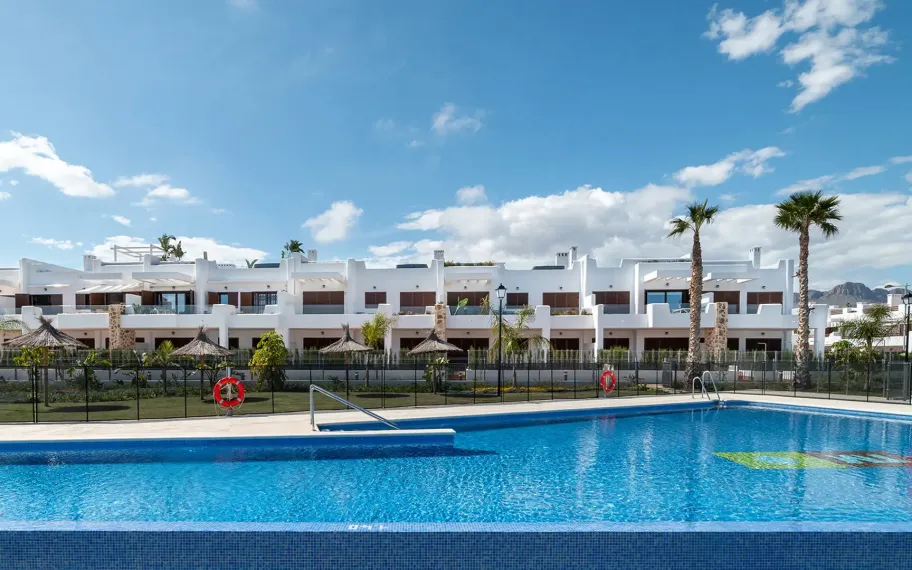 Stunning seafront penthouse with 2 bedrooms for sale in Costa Almería