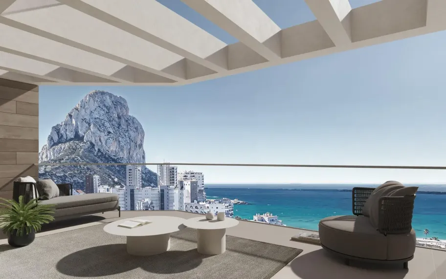 Penthouse te koop in Calpe met zeezicht nabij het strand