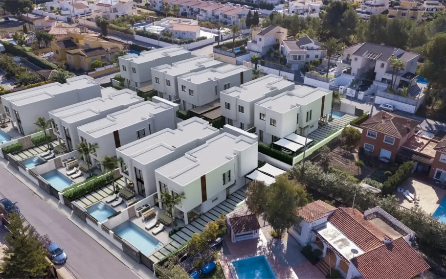 17 Chic 4 bedroom villas with pool for sale just minutes from the beach in El Albir