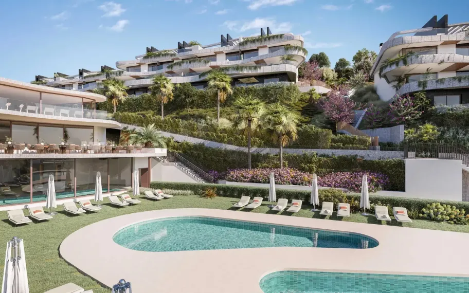 88 Apartments with sea views for sale in Elviria, East Marbella